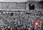 Standbild Lenins Anhänger Russland, 1920, aus Sekunde 61 historischem Filmmaterial Videoclip 65675035765