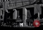 Immagine di Hotel Waldorf Astoria di 1940s New York City USA, 1942, secondo 34 filmato di repertorio 65675035773