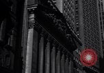 Image Sites de New York et de Wall Street New York City USA, 1942, de la seconde 19 séquences d'archives historiques vidéo 65675035774