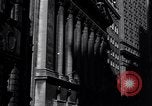 Immagine di New York City Hall e NYSE New York United States USA, 1942, secondo 45 filmato di repertorio 65675035776