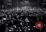 Image foule après Herbert Hoover Discours Cleveland Ohio USA, 1936, de la seconde 23 séquences d'archives historiques vidéo 65675035790