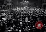 Image foule après Herbert Hoover Discours Cleveland Ohio USA, 1936, de la seconde 26 séquences d'archives historiques vidéo 65675035790