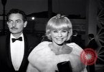 Standbild Der Chalk Garden United States USA, 1964, aus Sekunde 35 historischem Filmmaterial Videoclip 65675035793