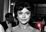 Standbild Einladungs Premier von Ross Hunter film Chalk Garden United States USA, 1964, aus Sekunde 33 historischem Filmmaterial Videoclip 65675035794
