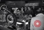 Immagine di Gruppo capitano Douglas Bader al motor show London Inghilterra England, 1951, secondo 46 filmato di repertorio 65675035808