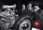 Immagine di Gruppo capitano Douglas Bader al motor show London Inghilterra England, 1951, secondo 55 filmato di repertorio 65675035808