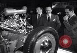 Immagine di Gruppo capitano Douglas Bader al motor show London Inghilterra England, 1951, secondo 56 filmato di repertorio 65675035808