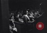 Immagine di Ella Logan testimonia prima casa comitato sulle attività Un-American United States USA, 1951, secondo 12 filmato di repertorio 65675035809