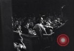 Immagine di Ella Logan testimonia prima casa comitato sulle attività Un-American United States USA, 1951, secondo 13 filmato di repertorio 65675035809