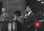 Immagine di Ella Logan testimonia prima casa comitato sulle attività Un-American United States USA, 1951, secondo 34 filmato di repertorio 65675035809