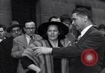 Immagine di Ella Logan testimonia prima casa comitato sulle attività Un-American United States USA, 1951, secondo 41 filmato di repertorio 65675035809