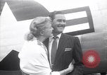 Image Jack Benny et Errol Flynn United States USA, 1951, de la seconde 15 séquences d'archives historiques vidéo 65675035810