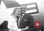 Image Jack Benny et Errol Flynn United States USA, 1951, de la seconde 16 séquences d'archives historiques vidéo 65675035810