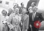 Image Jack Benny et Errol Flynn United States USA, 1951, de la seconde 29 séquences d'archives historiques vidéo 65675035810