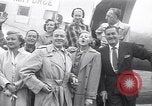 Image Jack Benny et Errol Flynn United States USA, 1951, de la seconde 31 séquences d'archives historiques vidéo 65675035810