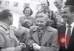 Image Jack Benny et Errol Flynn United States USA, 1951, de la seconde 37 séquences d'archives historiques vidéo 65675035810