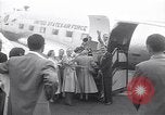 Image Jack Benny et Errol Flynn United States USA, 1951, de la seconde 48 séquences d'archives historiques vidéo 65675035810