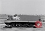Standbild amphibische Landung Fahrzeug im militärischen Bereich Test United States USA, 1941, aus Sekunde 21 historischem Filmmaterial Videoclip 65675035811
