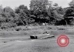 Standbild amphibische Landung Fahrzeug im militärischen Bereich Test United States USA, 1941, aus Sekunde 47 historischem Filmmaterial Videoclip 65675035811