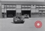 Immagine di Sbarco veicoli durante una sessione di prove libere United States USA, 1941, secondo 6 filmato di repertorio 65675035812