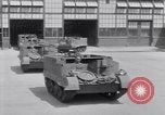 Immagine di Sbarco veicoli durante una sessione di prove libere United States USA, 1941, secondo 18 filmato di repertorio 65675035812