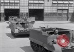 Immagine di Sbarco veicoli durante una sessione di prove libere United States USA, 1941, secondo 19 filmato di repertorio 65675035812