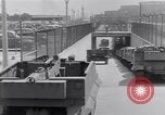 Immagine di Sbarco veicoli durante una sessione di prove libere United States USA, 1941, secondo 32 filmato di repertorio 65675035812
