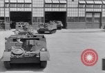 Immagine di Sbarco veicoli durante una sessione di prove libere United States USA, 1941, secondo 39 filmato di repertorio 65675035812