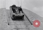 Immagine di Sbarco veicoli durante una sessione di prove libere United States USA, 1941, secondo 49 filmato di repertorio 65675035812