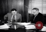 Immagine di Incontro tra il Sindaco di NY e interni di secrezione Washington DC USA, 1937, secondo 26 filmato di repertorio 65675035814