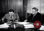 Immagine di Incontro tra il Sindaco di NY e interni di secrezione Washington DC USA, 1937, secondo 32 filmato di repertorio 65675035814