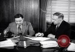 Immagine di Incontro tra il Sindaco di NY e interni di secrezione Washington DC USA, 1937, secondo 43 filmato di repertorio 65675035814