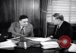 Immagine di Incontro tra il Sindaco di NY e interni di secrezione Washington DC USA, 1937, secondo 45 filmato di repertorio 65675035814