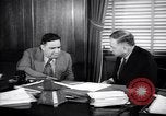 Immagine di Incontro tra il Sindaco di NY e interni di secrezione Washington DC USA, 1937, secondo 46 filmato di repertorio 65675035814