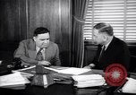 Immagine di Incontro tra il Sindaco di NY e interni di secrezione Washington DC USA, 1937, secondo 47 filmato di repertorio 65675035814
