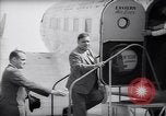 Immagine di Il sindaco di New York F H LaGuardia prende un volo United States USA, 1937, secondo 10 filmato di repertorio 65675035816