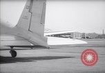 Immagine di Il sindaco di New York F H LaGuardia prende un volo United States USA, 1937, secondo 24 filmato di repertorio 65675035816