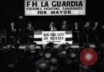 Immagine di Benvenuto di F H LaGuardia presso la sua campagna elettorale New York United States USA, 1934, secondo 15 filmato di repertorio 65675035822