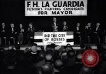 Immagine di Benvenuto di F H LaGuardia presso la sua campagna elettorale New York United States USA, 1934, secondo 19 filmato di repertorio 65675035822