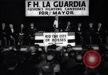 Immagine di Benvenuto di F H LaGuardia presso la sua campagna elettorale New York United States USA, 1934, secondo 21 filmato di repertorio 65675035822