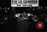 Immagine di Benvenuto di F H LaGuardia presso la sua campagna elettorale New York United States USA, 1934, secondo 29 filmato di repertorio 65675035822
