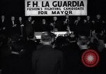 Immagine di Benvenuto di F H LaGuardia presso la sua campagna elettorale New York United States USA, 1934, secondo 39 filmato di repertorio 65675035822