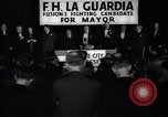 Immagine di Benvenuto di F H LaGuardia presso la sua campagna elettorale New York United States USA, 1934, secondo 55 filmato di repertorio 65675035822