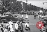 Standbild belebten Markt Geschäfte und Straßen Harlem New York City USA, 1937, aus Sekunde 19 historischem Filmmaterial Videoclip 65675035839