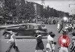 Standbild belebten Markt Geschäfte und Straßen Harlem New York City USA, 1937, aus Sekunde 22 historischem Filmmaterial Videoclip 65675035839