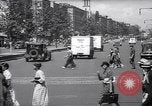 Standbild belebten Markt Geschäfte und Straßen Harlem New York City USA, 1937, aus Sekunde 26 historischem Filmmaterial Videoclip 65675035839