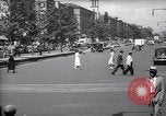 Standbild belebten Markt Geschäfte und Straßen Harlem New York City USA, 1937, aus Sekunde 35 historischem Filmmaterial Videoclip 65675035839