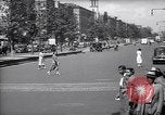 Standbild belebten Markt Geschäfte und Straßen Harlem New York City USA, 1937, aus Sekunde 39 historischem Filmmaterial Videoclip 65675035839