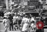 Standbild belebten Markt Geschäfte und Straßen Harlem New York City USA, 1937, aus Sekunde 42 historischem Filmmaterial Videoclip 65675035839