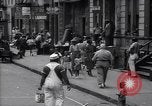 Standbild belebten Markt Geschäfte und Straßen Harlem New York City USA, 1937, aus Sekunde 46 historischem Filmmaterial Videoclip 65675035839